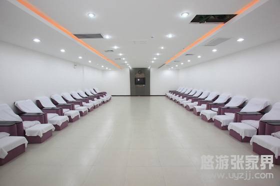 張家界國(guó)賓大酒店F1樓休閑中心